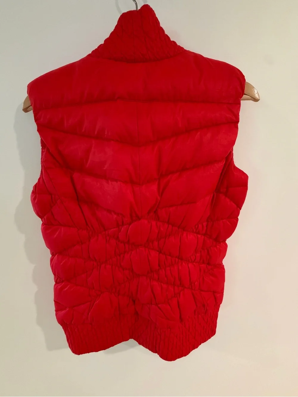 Nike Red Quilted Down Puffer Vest Size M (Runs Small)